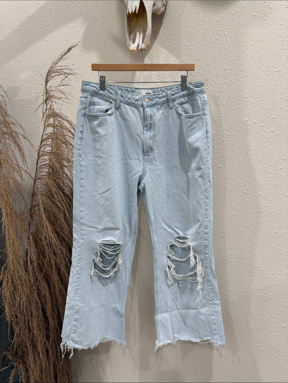 Cropped Light Wash Distressed Women’s Jeans